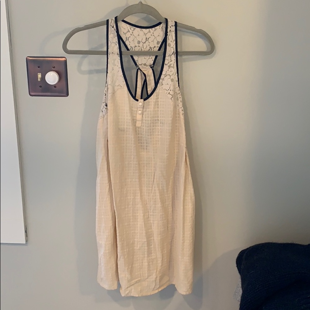 Kimchi & Blue Cream Lace Dress w. Black Trim